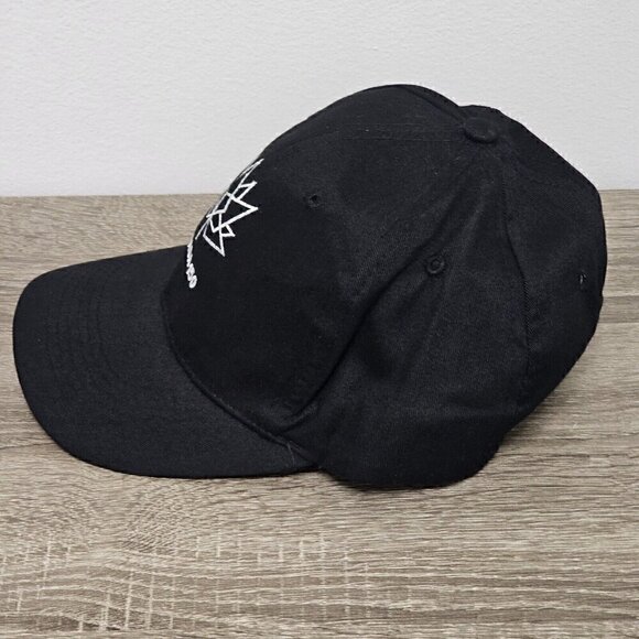 CANADA 150 Logo Black Hat Cap Adjustable Strap White  Embroidery Baseball Golf - Picture 3 of 13